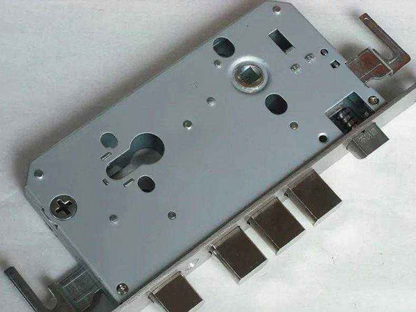 威宁24小时上门开锁公司