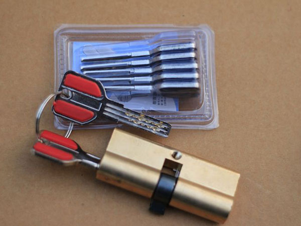 威宁24小时上门开锁公司